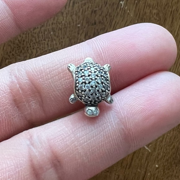 Retired Pandora Sterling Silver Sea Turtle Animal Charm with Clear Zirconia EUC - Picture 2 of 9